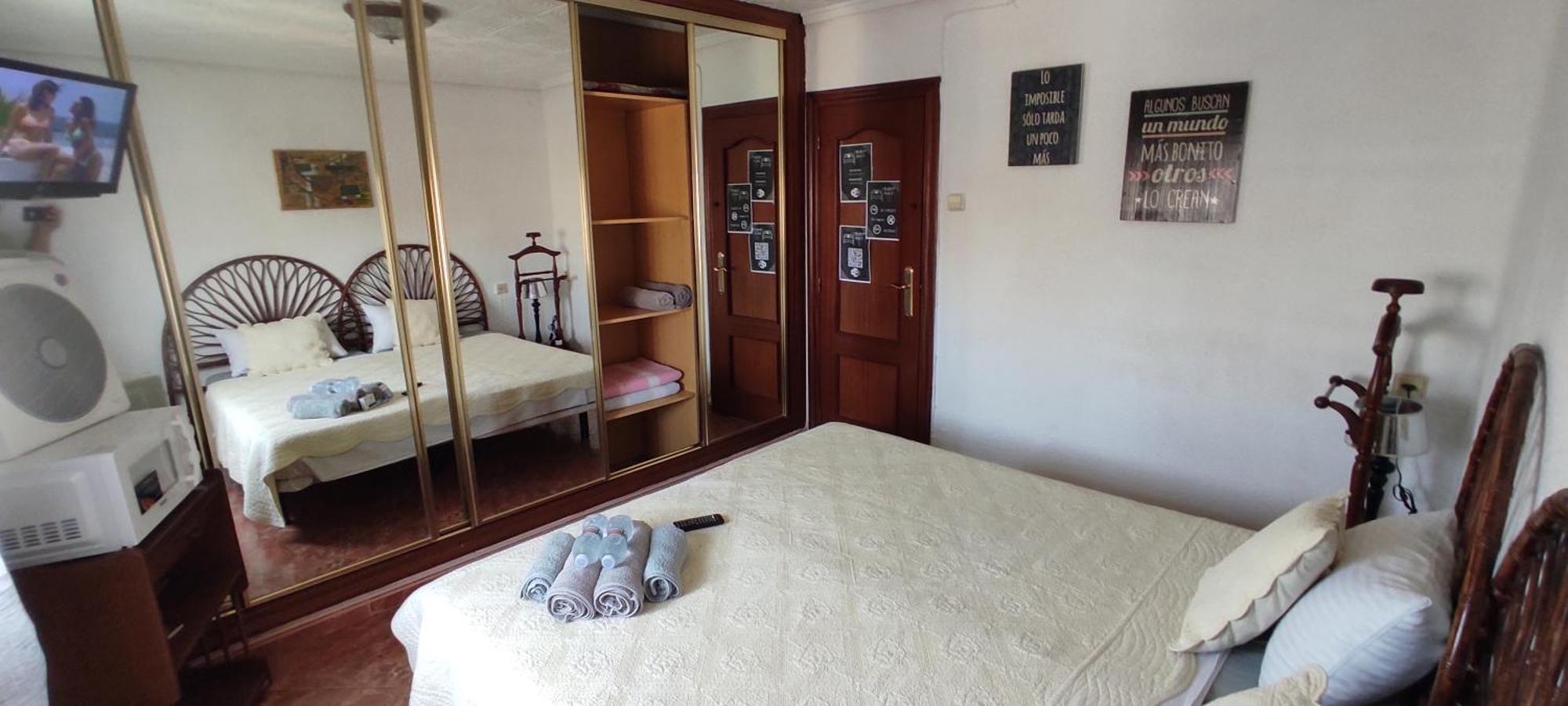 Tourist Room Valencia Luaran gambar